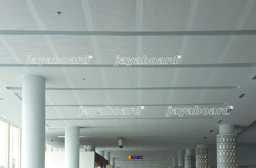 Jayabell-Echostop-870x569-3